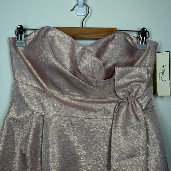 ELIZA J Light Pink Metallic Mini Dress with Bow Accent Size 6 - Picture 3 of 11